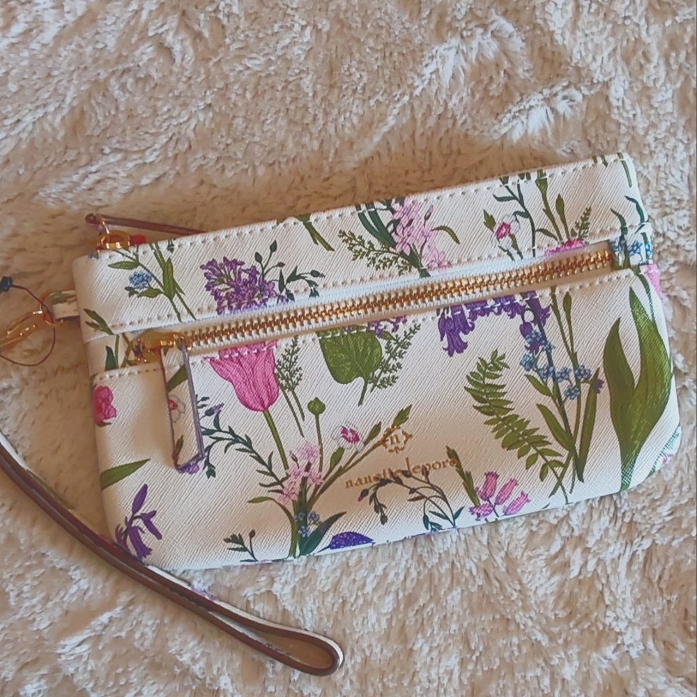 🌺 NEW Nanette Lepore Summer Botanical Wristlet